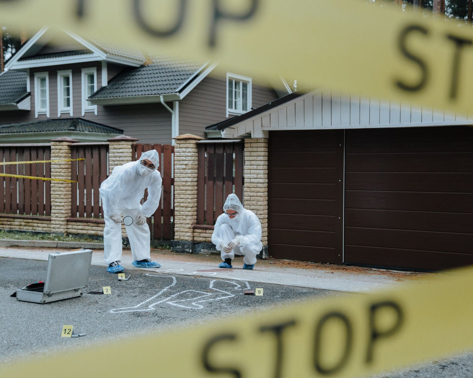 Lee más sobre el artículo Curso de Policía Científica: todo lo que necesitas saber para iniciar tu carrera en criminalística