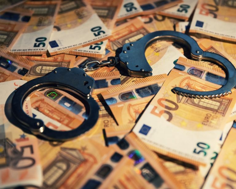 Lee más sobre el artículo ¿Cómo funciona el blanqueo de capitales?