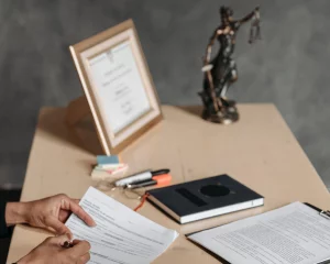 Lee más sobre el artículo Curso de grafología forense: domina el análisis de escritura con enfoque criminalístico