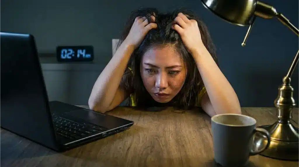 Qué es el SEXTING: significado, legalidad y peritaje digital ante filtraciones 8 sexting psiologico