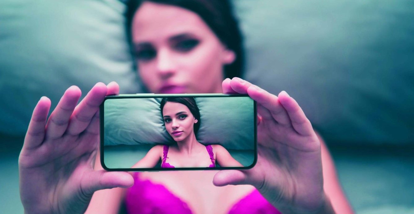 En este momento estás viendo Qué es el SEXTING: significado, ejemplos, riesgos y cómo prevenir problemas