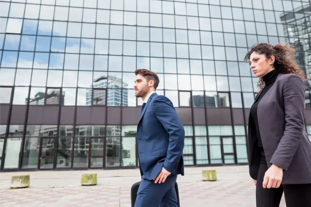 Sueldo Analista OSINT: ¿Cuánto cobra un experto hoy? 11 empresario