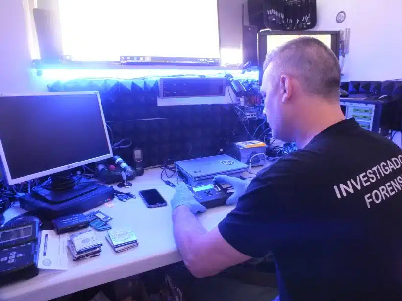 Alerta por ciberataque España: Caos logístico y falta de peritos 4 perito informatico