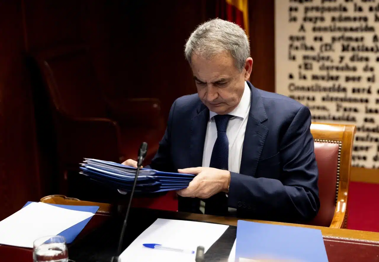 Caso Zapatero Plus Ultra: Las 5 claves del escándalo 4 zapatero comparece