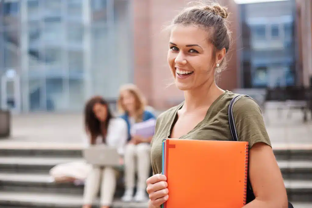 ¿Qué estudiar después de un Grado Superior? Mejores opciones este año 6 master universitario